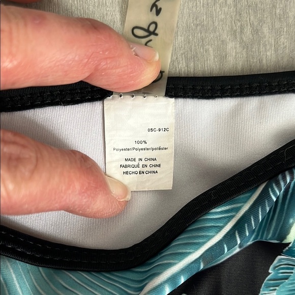 CUPSHE Tropical Leaf Print Swimsuit Bikini Set, Size L - Picture 5 of 9